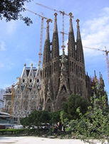 Una imagen de una iglesia española.