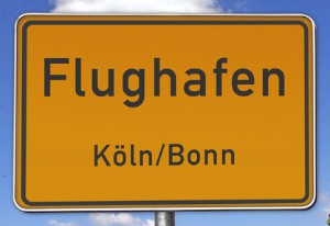 Schild Von Flughafen in Köln/Bonn